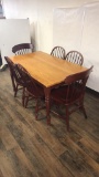 RECTANGLE FARM STYLE DINING TABLE & 6 CHAIRS.