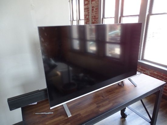 TOSHIBA 48" LED TV