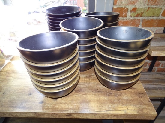 BLACK PLASTIC BOWLS