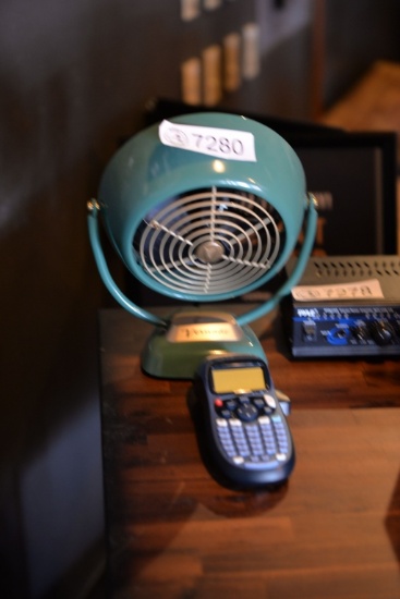 VORNADO VINTAGE LOOK FAN