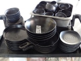 COLLECTION OF PLASTIC DISHES.
