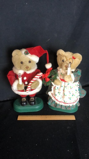 2) TEDDY BEARS ON MUSICAL BASE
