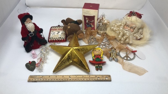 ASSORTMENT OF VINTAGE ORNAMENTS