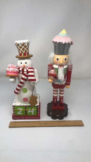 2) ST. NICHOLAS SQUARE NUTCRACKERS