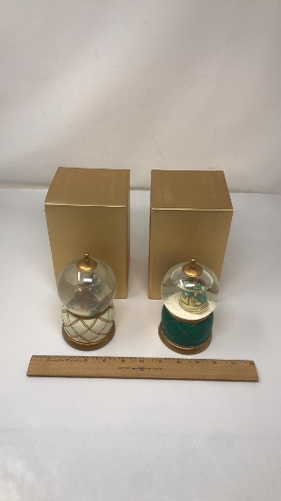 2) MR. CHRISTMAS/VALERIE HILL CHIRSTMAS SNOWGLOBES