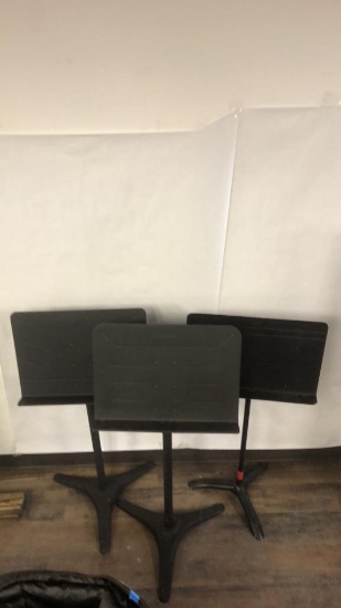 3) BLACK MUSIC STANDS