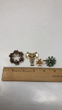 4) VINTAGE PINS & BROOCHES