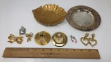 COLLECTION OF GOLD & SILVER TONE JEWELRY & DISHES