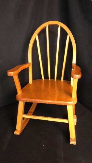 VINTAGE WOODEN CHILDS MUSICAL ROCKING CHAIR