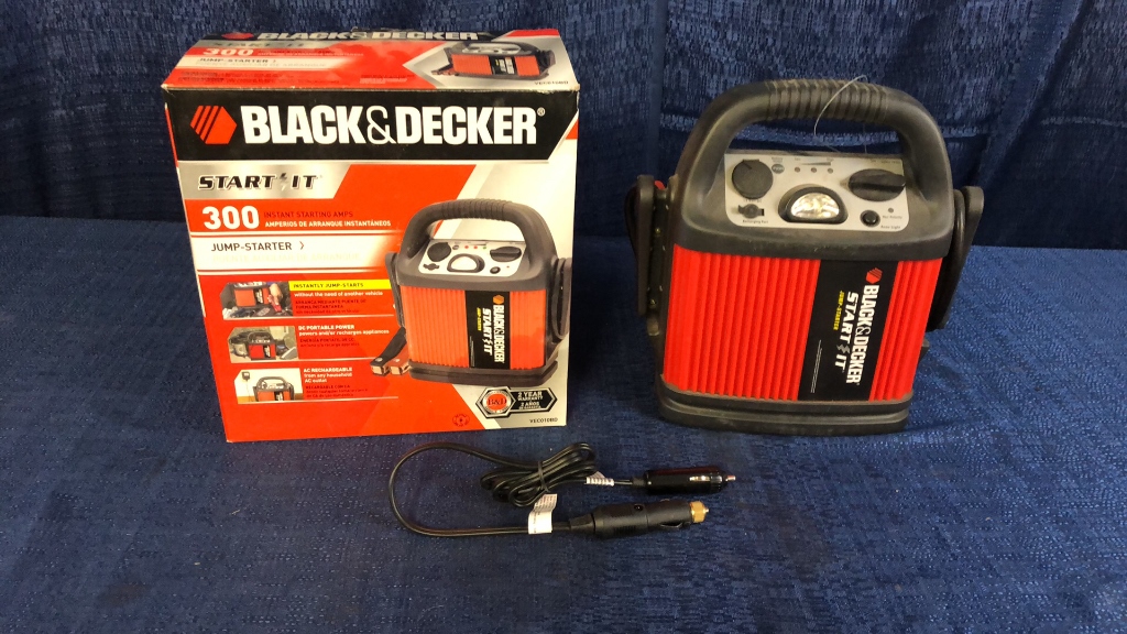 BLACK + DECKER Portable Jump Starter with LED Light 
