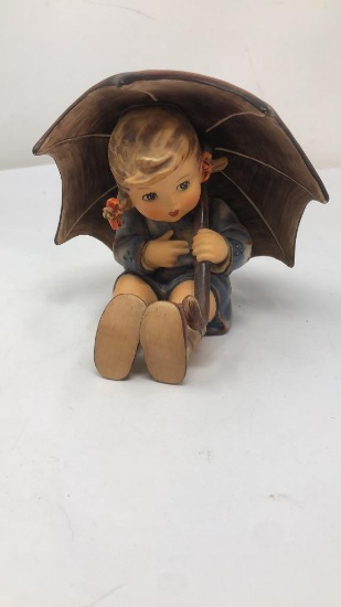 M.I. HUMMEL FIGURINE "UMBRELLA GIRL"