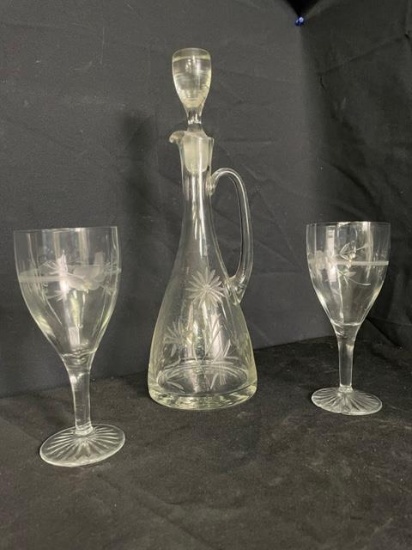 ETCHED GLASS WINE DECANTER WITH GLASSES
