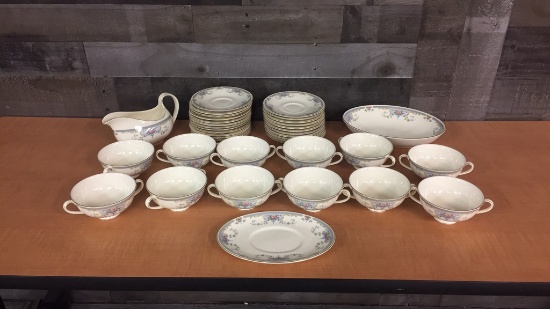 ROYAL DOULTON 39PC ROMANCE COLLECTION "JULIET"