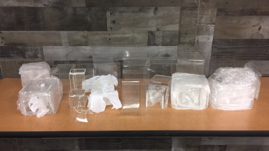 PLASTIC DISPLAY PIECES