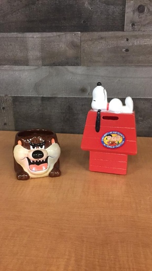 1989 TASMANIAN DEVIL MUG & 1966 SNOOPY COIN BANK