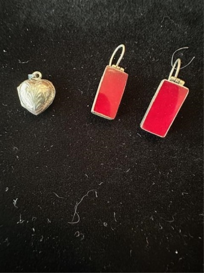 STERLING SILVER EARRINGS & PENDANT. 7G