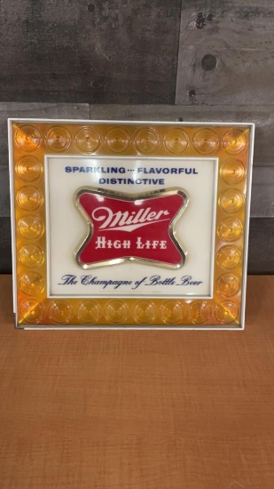 VTG MILLER HIGH LIFE SPARKLING DISTINCTIVE BAR LIT