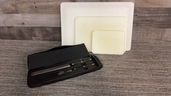 CUTTING BOARDS AND CARVING SET