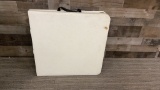 LIFETIME COLLAPSIBLE PLASTIC TABLE.