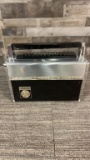 ZENITH TRANS-OCEANIC TRANSISTER RADIO ROYAL 3000-1