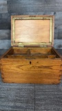 VTG WOODEN TABLE CHEST