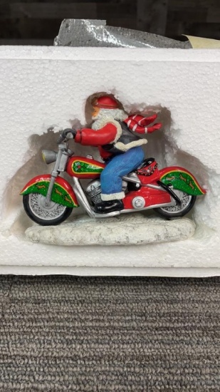 HAMILTON COLLECTION REBEL WITHOUT A CLAUS FIGURINE