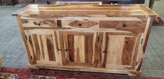 MULTI-TONE WOOD GRAIN RUSTIC SIDEBOARD