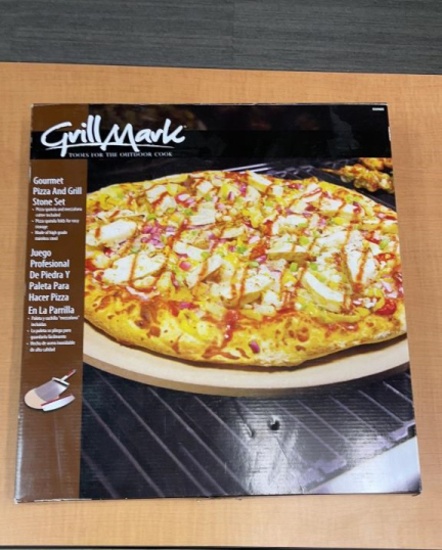 GRILLMARK GOURMET PIZZA AND GRILL STONE SET