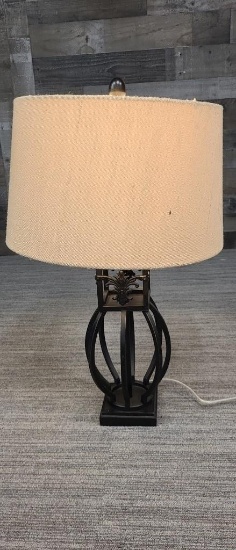 METAL CAGE TABLE LAMP