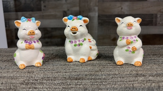 PORCELAIN PIG CREAMER & SALT & PEPPER SHAKER
