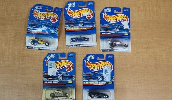 5) NIB HOTWHEELS