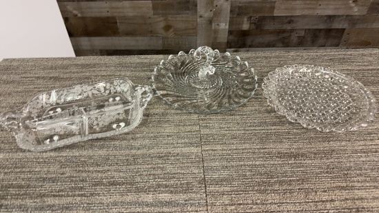 CLEAR GLASS SERVING TRAYS