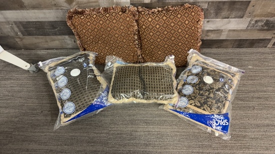 DECORATIVE PILLOWS