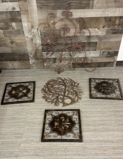 IRON GARDEN WALL DECOR