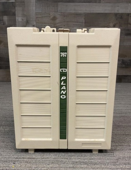 VTG PLANO FOLDING TACKLE BOX MODEL 767