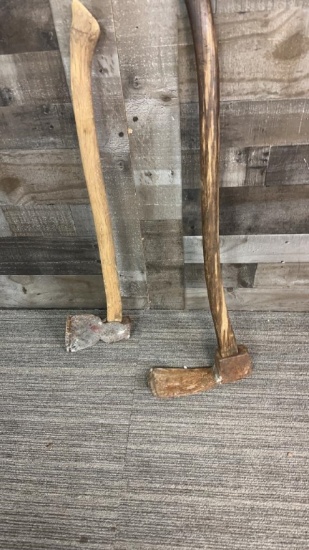 VINTAGE HAND TOOLS: ADZE & HATCHET