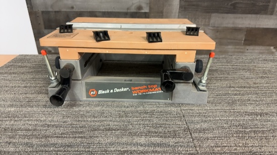 BLACK & DECKER BENCHTOP WORKMATE