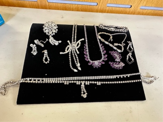 VINTAGE RHINESTONE JEWELRY