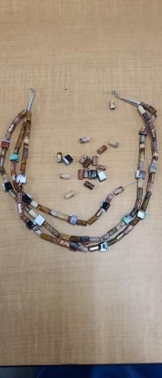NATIVE AMERICAN 3 STRAND STONE NECKLACE.