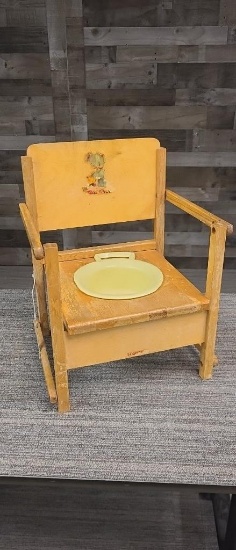 HEDSTROM WOODEN FOLDING POTTY TRAINING CHAIR