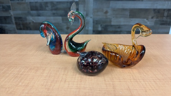 VTG ART GLASS BIRD PAPERWEIGHT FIGURINES