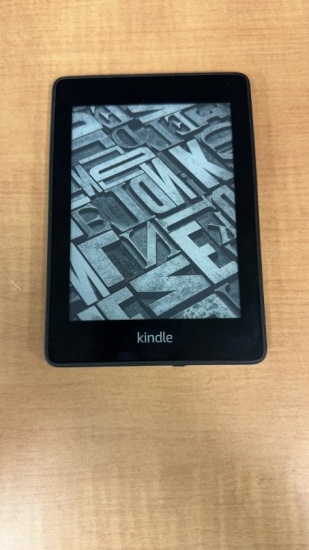 AMAZON KINDLE 2018 PAPERWHITE 10TH EDITION.