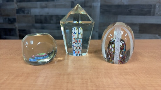 VTG HAND BLOWN GLASS ART PAPERWEIGHTS