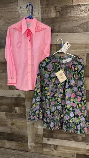 VTG TRU WEST ROCKMOUNT RANCH  WEAR SHIRT & SKIRT