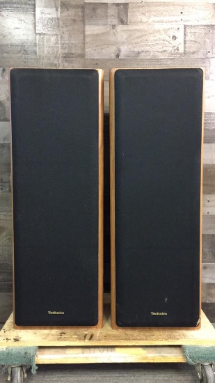 TECHNICS MODEL SB-A32 3-WAY SPEAKERS