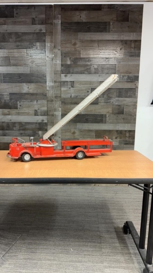 WILLIAM DOEPKE MFG CO. ROSSMOYNE LADDER FIRE TRUCK