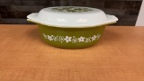 VTG PYREX OVAL CASSEROLE DISH WITH LID