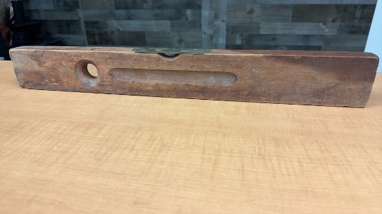 ANTIQUE STANLEY RULE & LEVEL CO. NO. 00 LEVEL