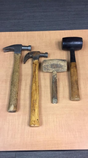 WOOD HANDLED CLAW HAMMERS & MALLETS