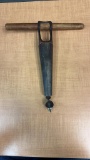 ANTIQUE BUNG HOLE AUGER